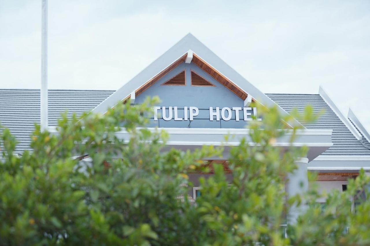 Tulip Hotel Luang Namtha Bagian luar foto