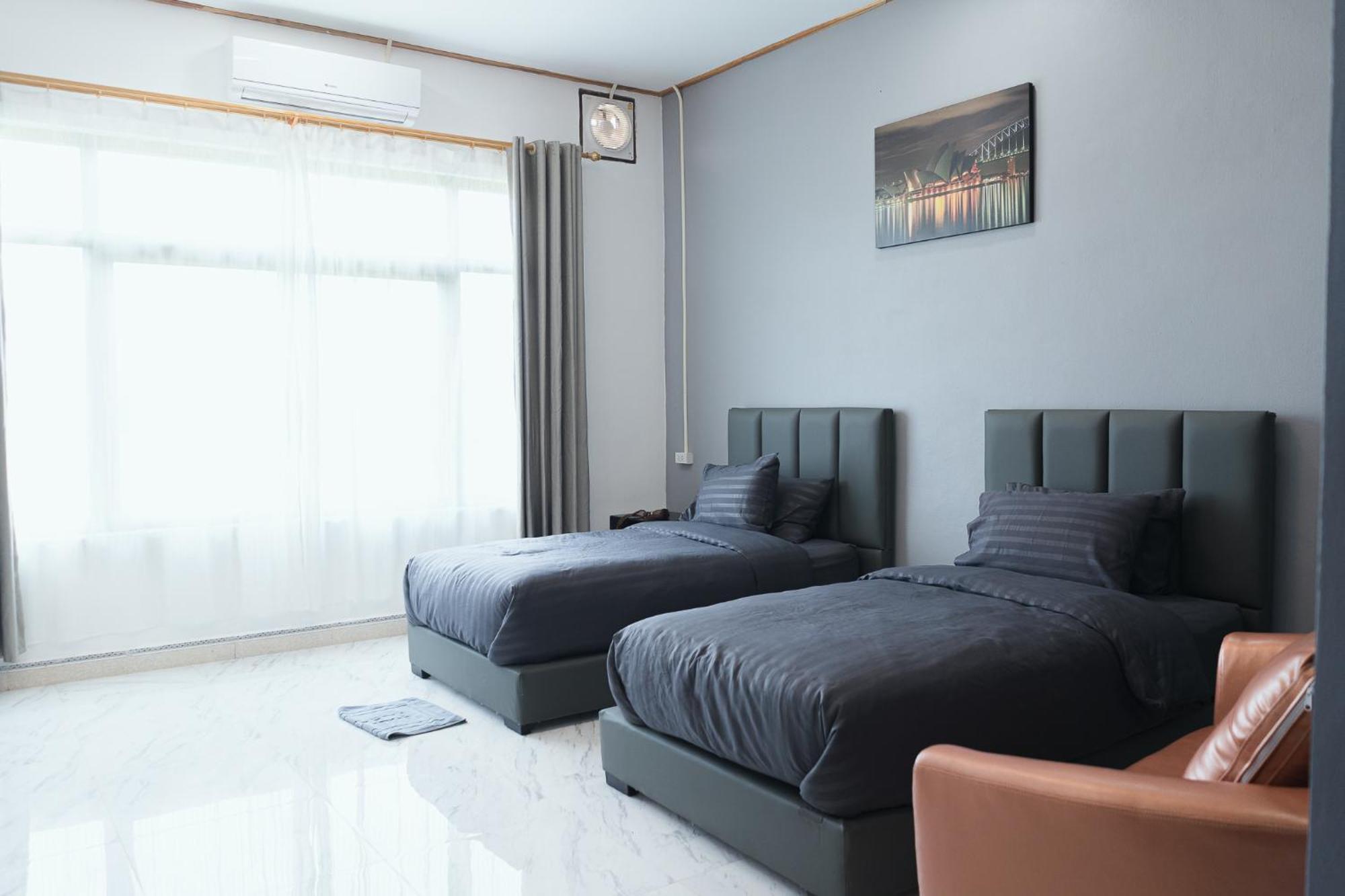 Tulip Hotel Luang Namtha Bagian luar foto